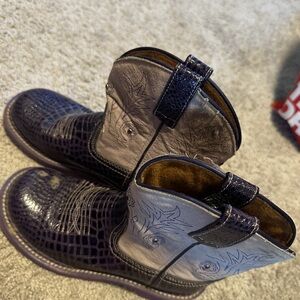 Sz 1 1/2 Ariat "fat baby" cowboy boots purple crocodile